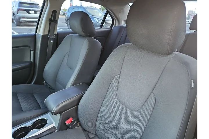 $5555 : Ford Fusion 2012 SE 4dr Seda image 9