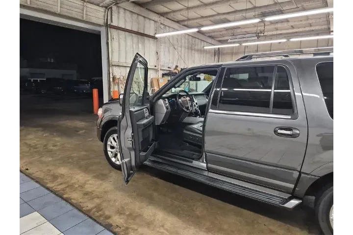 $17308 : Ford Expedition EL 2017 4x4 image 7