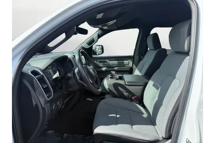 Ram 1500 2023 4x4 Big Horn 4 image 9