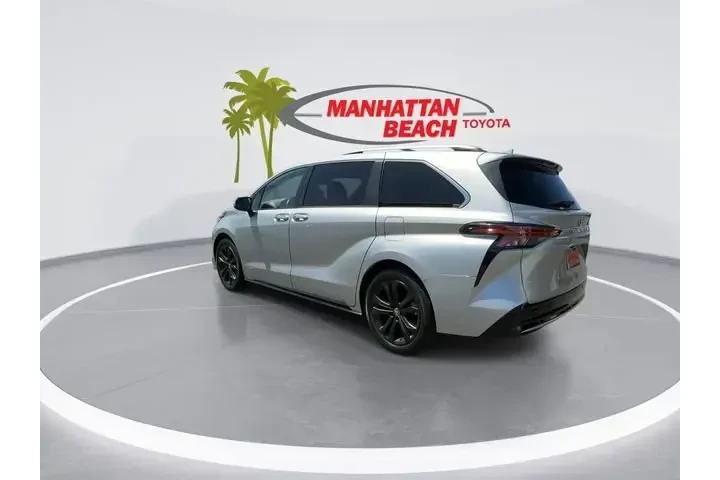 $39842 : Toyota Sienna 2021 Platinum image 6
