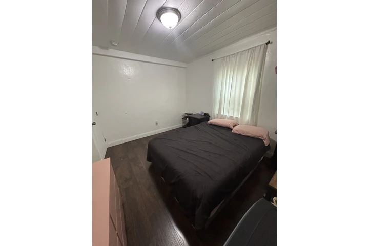 $2800 : Se renta casa en buena zona image 7