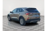 $17695 : Ford Escape 2020 AWD SE 4dr thumbnail