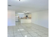 $1700 : 3 Ofrecemos amplios apartamen thumbnail