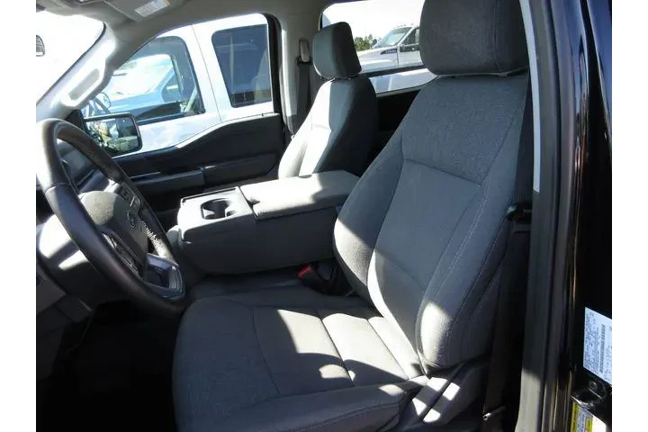 $36861 : Ford F-150 2025 4x2 XLT 4dr image 7