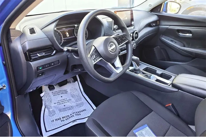 $22018 : Nissan Sentra 2025 SV 4dr Se image 9