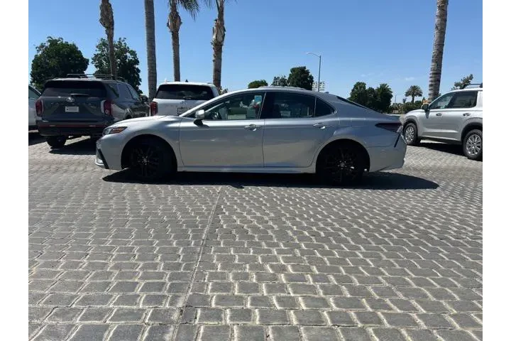 $25990 : Toyota Camry 2023 XSE 4dr Se image 6
