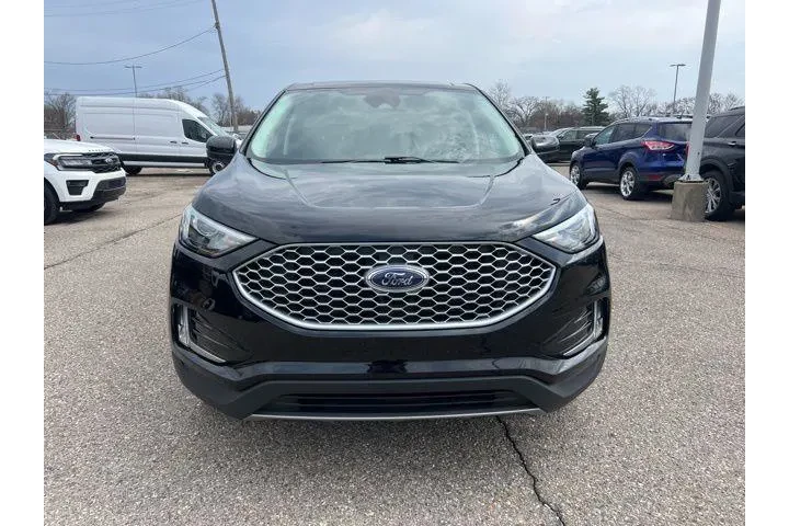 $26370 : Ford Edge 2023 AWD ST-Line 4 image 2