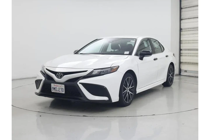 $23998 : Toyota Camry 2022 SE 4dr Sed image 4