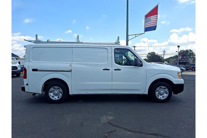 $23500 : 2020 NV Cargo 2500 HD S V6 image 7