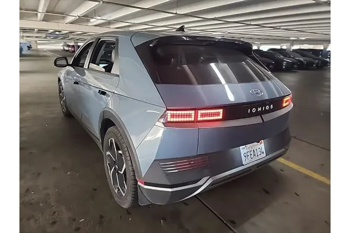 $27995 : Hyundai IONIQ 5 2023 SEL 4dr image 3