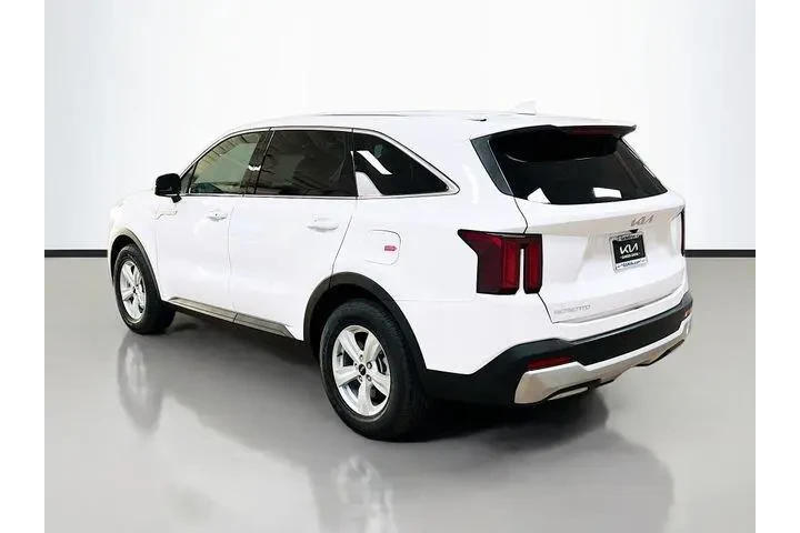$27384 : Kia Sorento 2024 LX 4dr SUV image 5