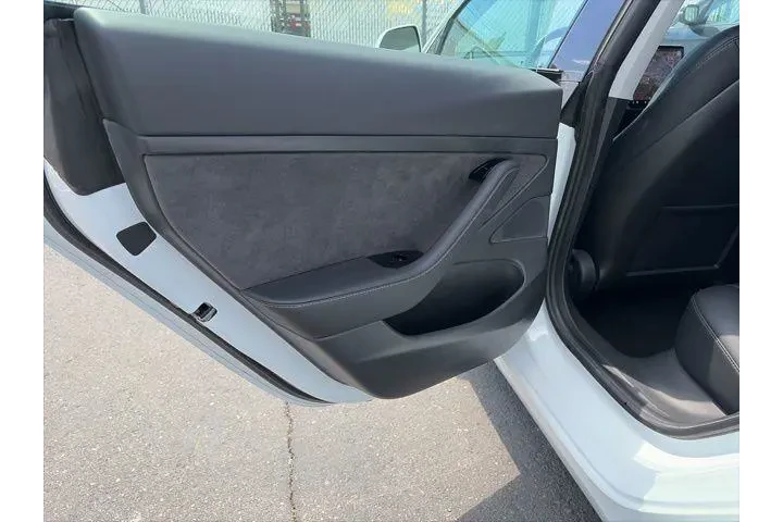 $23700 : Tesla Model 3 2020 AWD Stand image 7