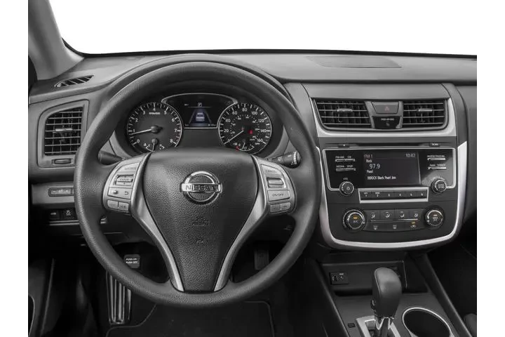 $2500 : Nissan Altima 2017 2.5 SV 4d image 7