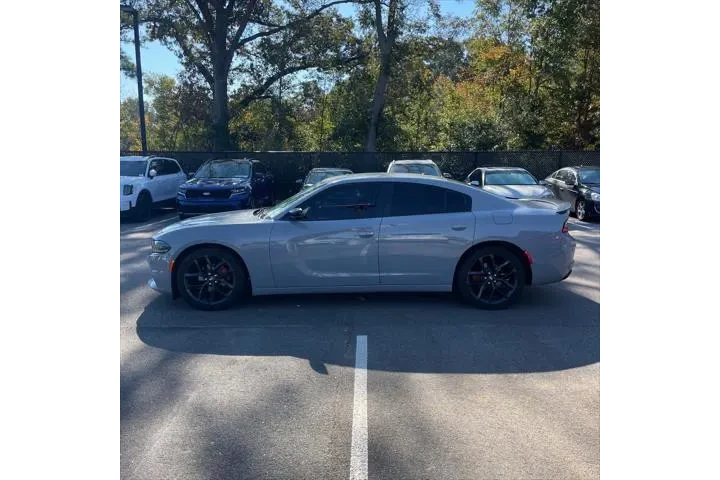 $20488 : Dodge Charger 2022 SXT 4dr S image 2