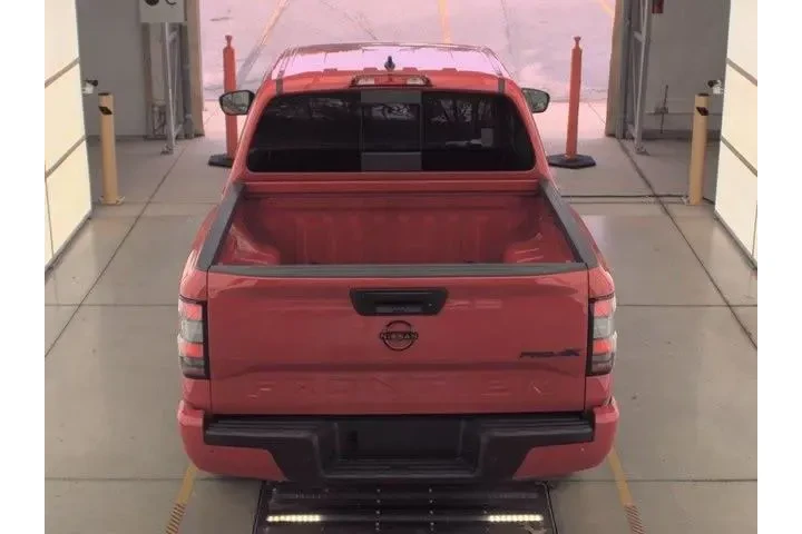$39110 : Nissan Frontier 2023 4x4 S 4 image 6