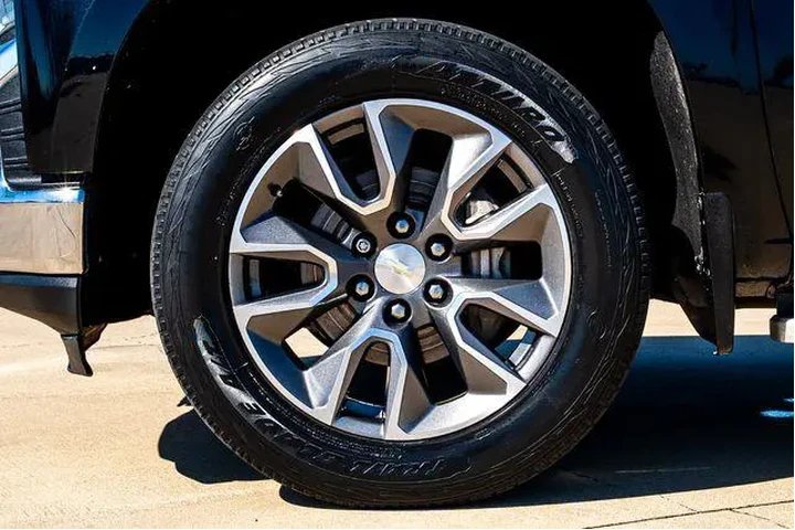 $26625 : Chevrolet Silverado 1500 202 image 8