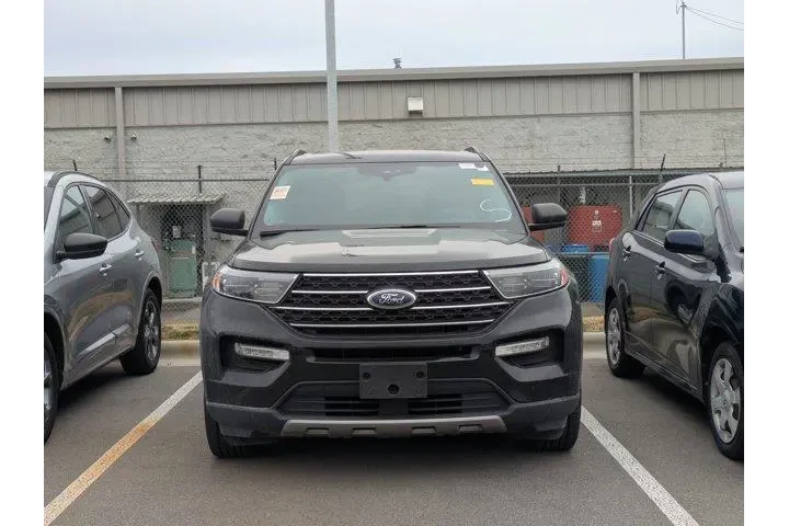 $29875 : Ford Explorer 2022 AWD XLT 4 image 3