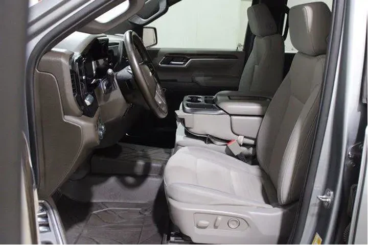 $35892 : Chevrolet Silverado 1500 202 image 3