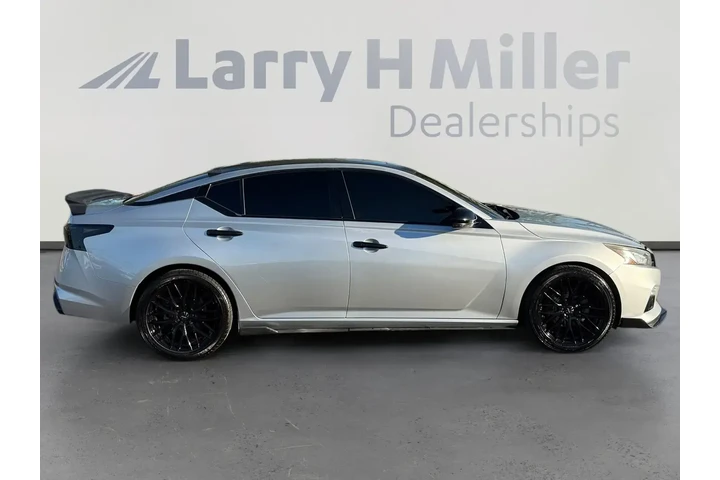 $17618 : Nissan Altima 2019 2.5 SL 4d image 6