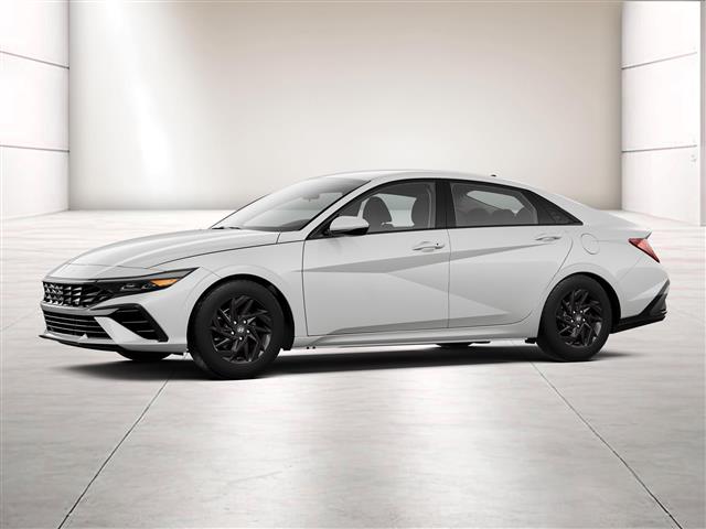 $25805 : New 2024 Hyundai ELANTRA SEL image 2