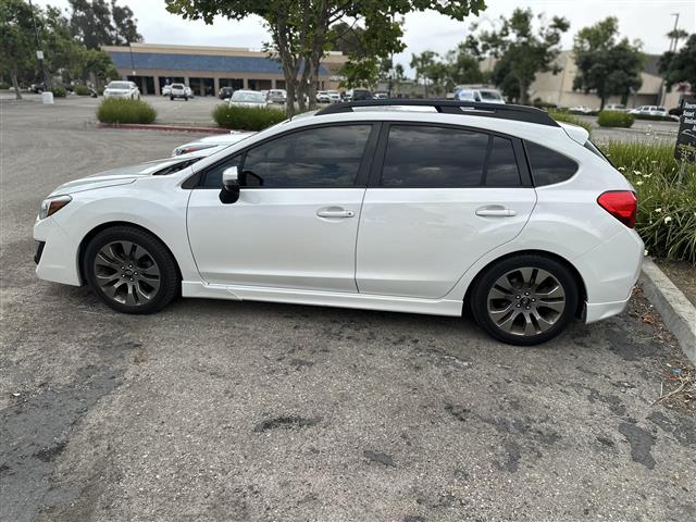 2015 Subaru Impreza Hatchback image 4