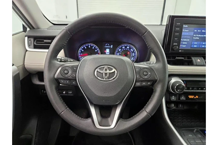 $23998 : Toyota RAV4 2020 XLE 4dr SUV image 10