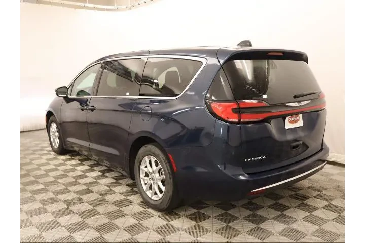 $24995 : Chrysler Pacifica 2023 Touri image 9