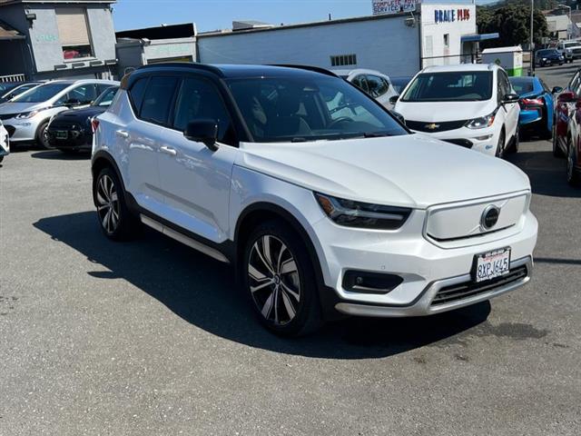 $26700 : Used 2021 XC40 Recharge P8 eA image 4