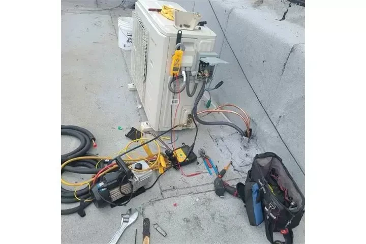 MANTENIMIENTO DE A/C image 3