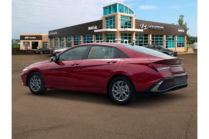 $20900 : Hyundai ELANTRA 2024 SEL 4dr image 4