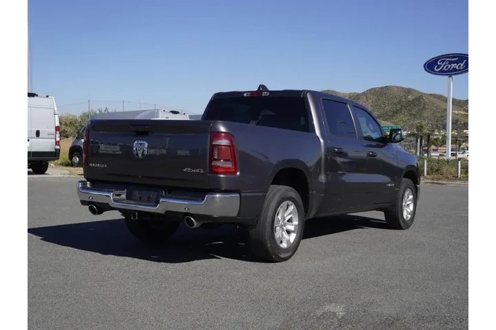 $39759 : Ram 1500 2023 4x4 Laramie 4d image 4