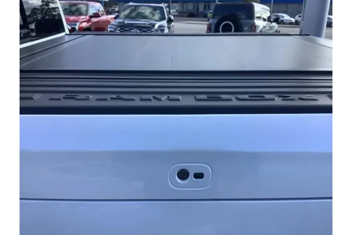 $32950 : Ram 1500 2022 4x4 Limited Lo image 10