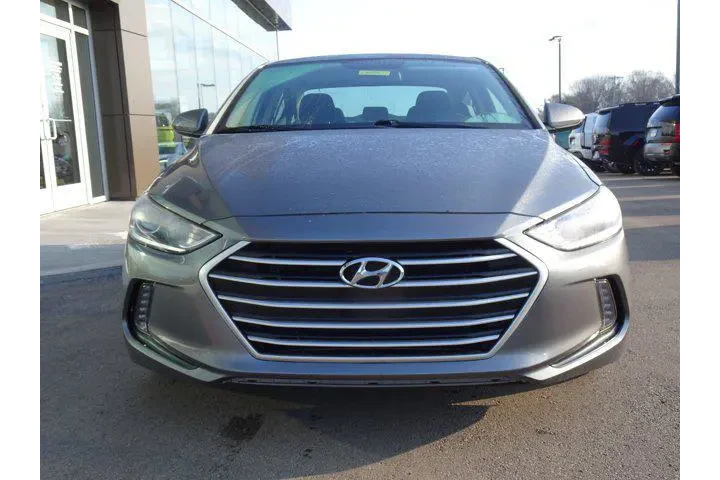 $8202 : Hyundai ELANTRA 2018 Value E image 7