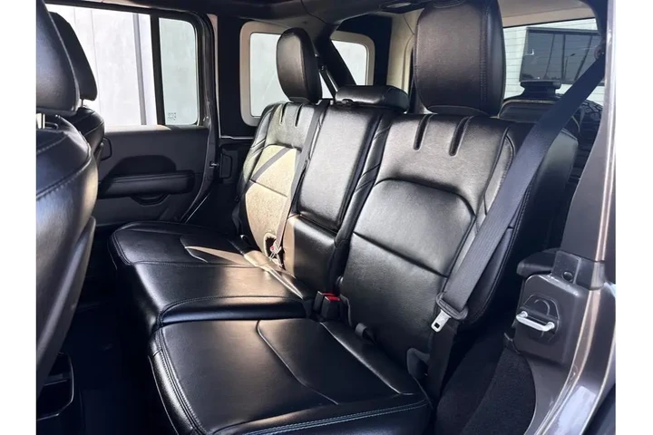 2021 Jeep Wrangler Unlimited image 5