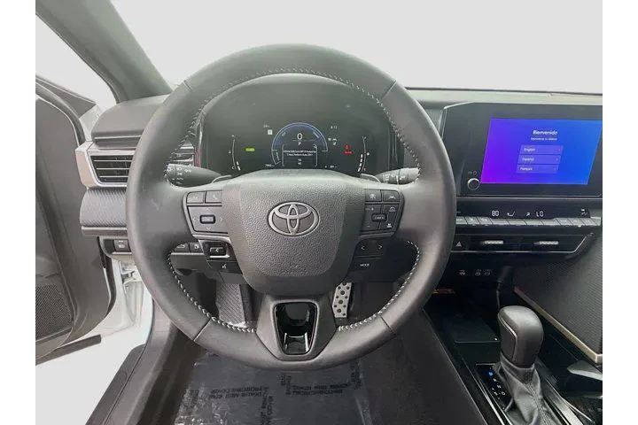 $25998 : Toyota Camry 2025 SE 4dr Sed image 8