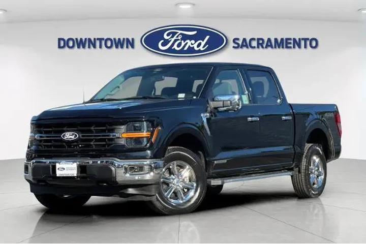 $39991 : Ford F-150 2024 4x4 XLT 4dr image 2