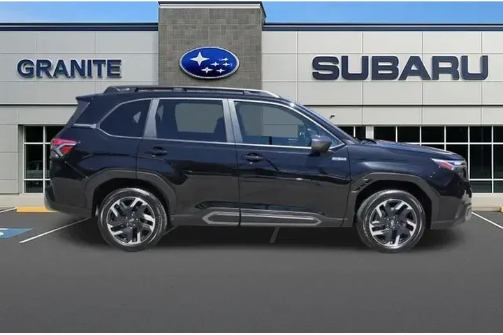 $37991 : Subaru Forester 2025 AWD Lim image 7