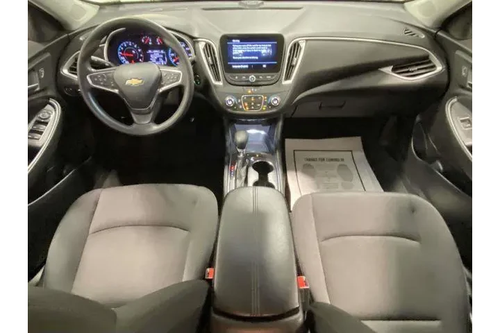 $16585 : Chevrolet Malibu 2024 LT 4dr image 9
