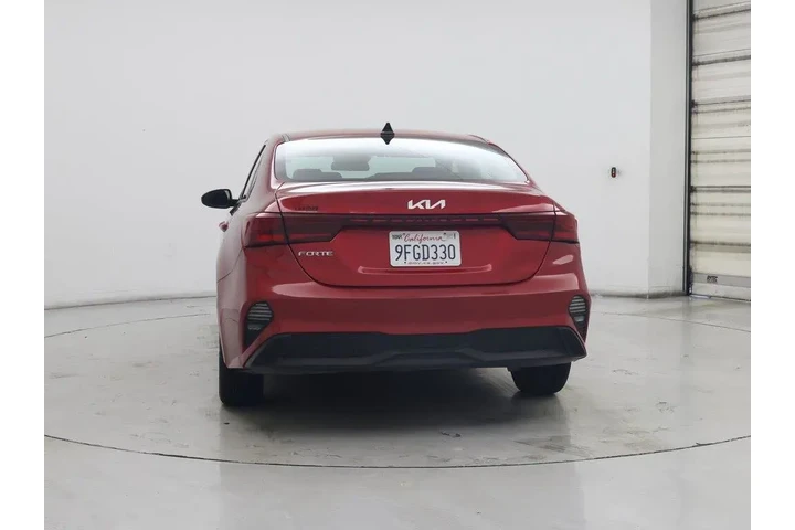 $16998 : Kia Forte 2023 LXS 4dr Sedan image 6