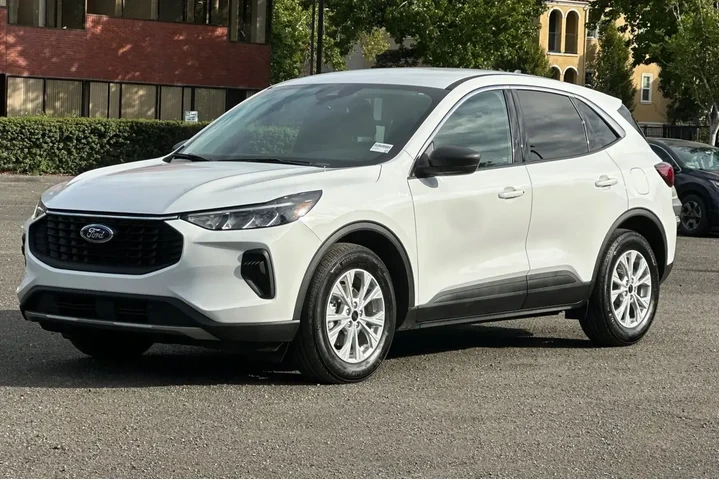 Ford Escape 2024 Active 4dr image 7