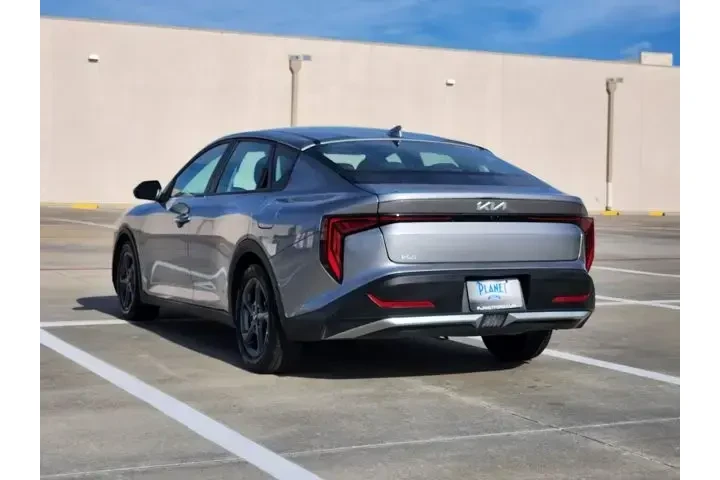 $20853 : Kia K4 2025 LXS 4dr Sedan image 7