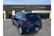$20736 : Hyundai VENUE 2025 SE 4dr Cr thumbnail