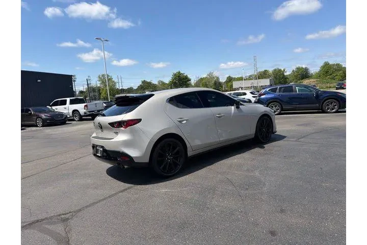 $27980 : Mazda Mazda3 Hatchback 2023 image 8