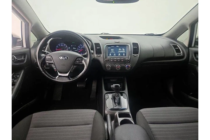 $10998 : Kia Forte 2017 S 4dr Sedan image 9