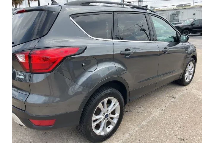 $17491 : Ford Escape 2019 SEL 4dr SUV image 4