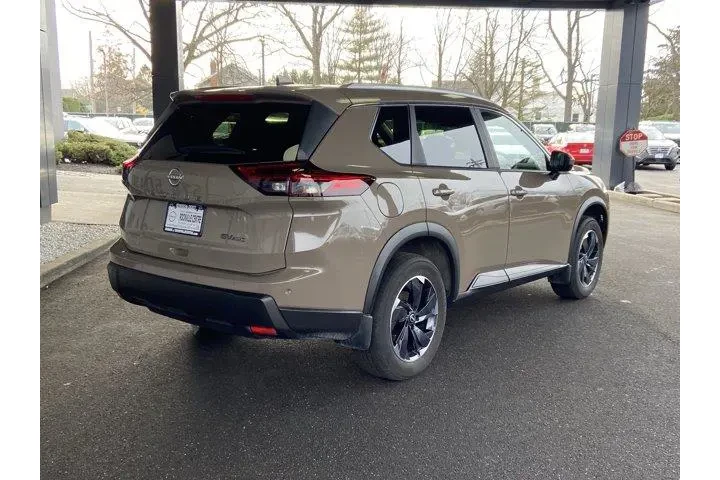 $20750 : Nissan Rogue 2024 AWD SV 4dr image 5