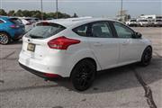 $9949 : 2016 Focus SE thumbnail