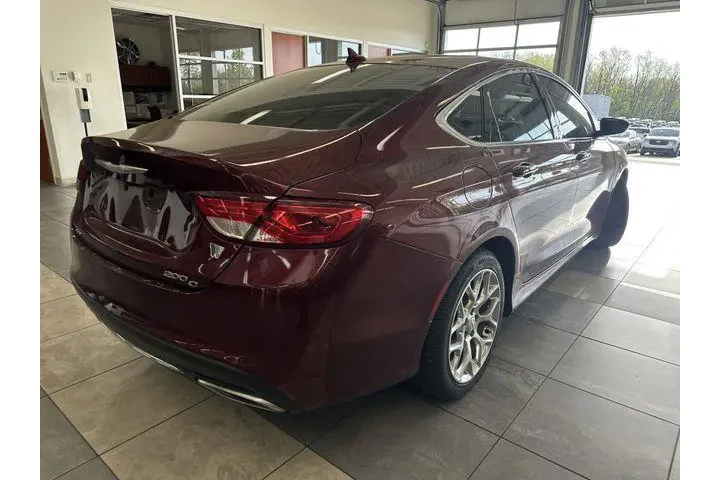 $14000 : Chrysler 200 2016 AWD C 4dr image 10