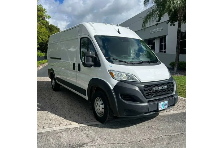 RAM promaster 2500 image 8