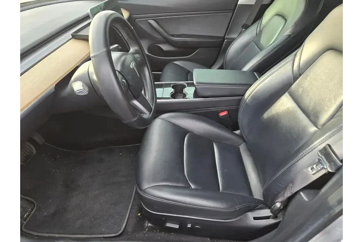 $19991 : Tesla Model 3 2018 Mid Range image 4